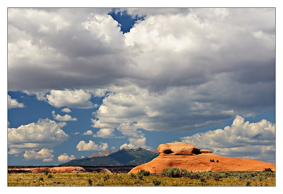 AD0_7140Out_west.jpg
