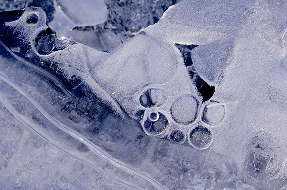 AD2_3687ice_2007.jpg