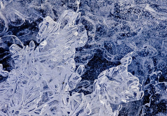 AD2_3672ice_2007.jpg
