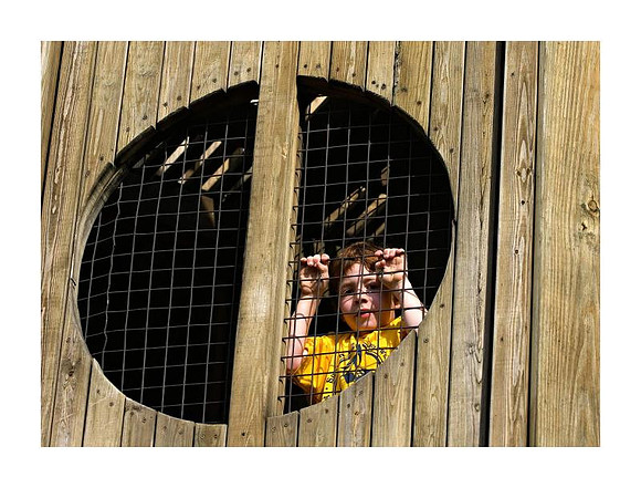 AED_7156kids_castle.jpg