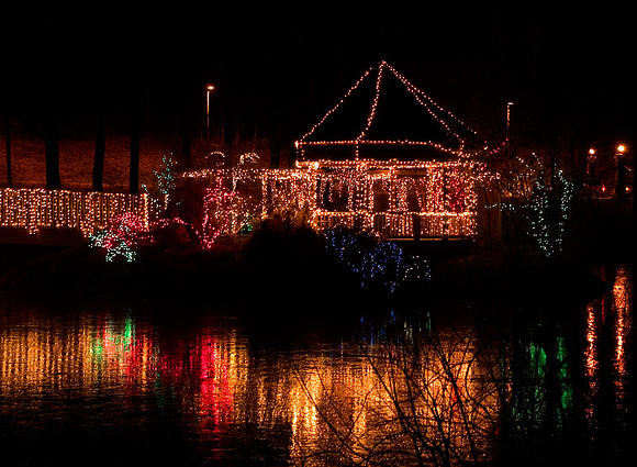 reflecting lights