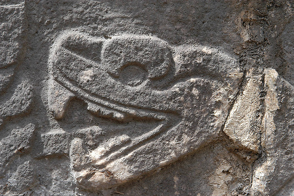 chichen itza stone carving